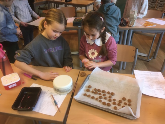 Kruidnoten bakwedstrijd basisschool De Meerkoet 2024 c